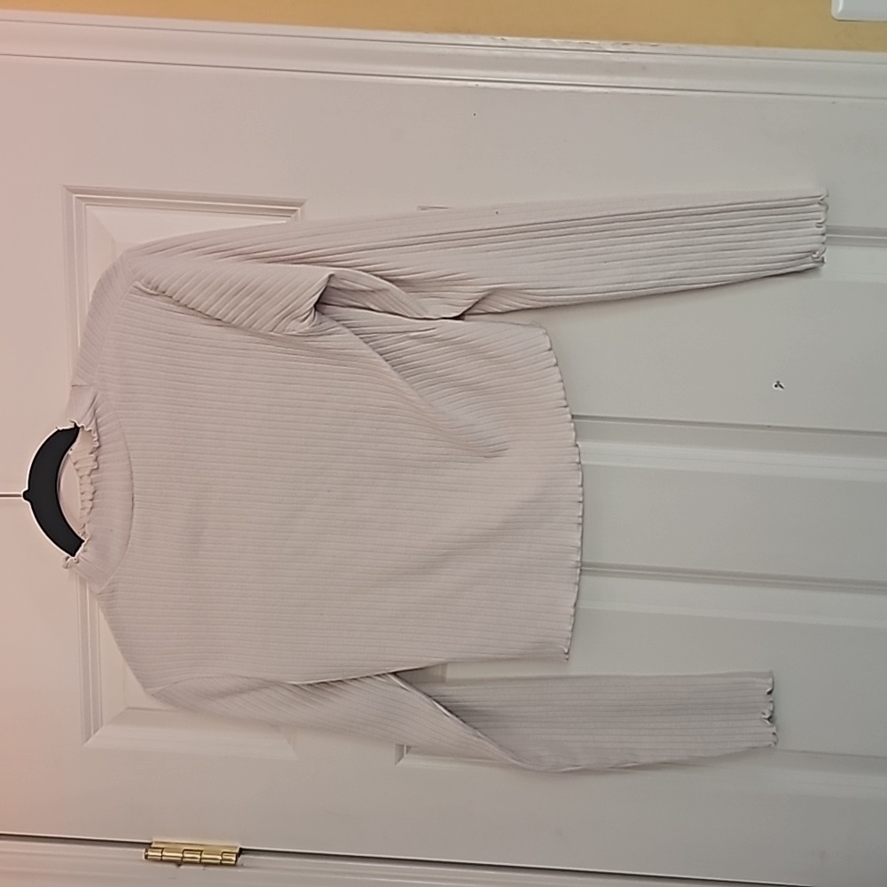 White turtleneck sweater